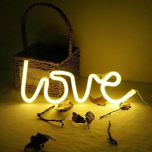 Love LED Neon Light, USB/Battery Powered Heart Shaped Neon Sign Lamp
